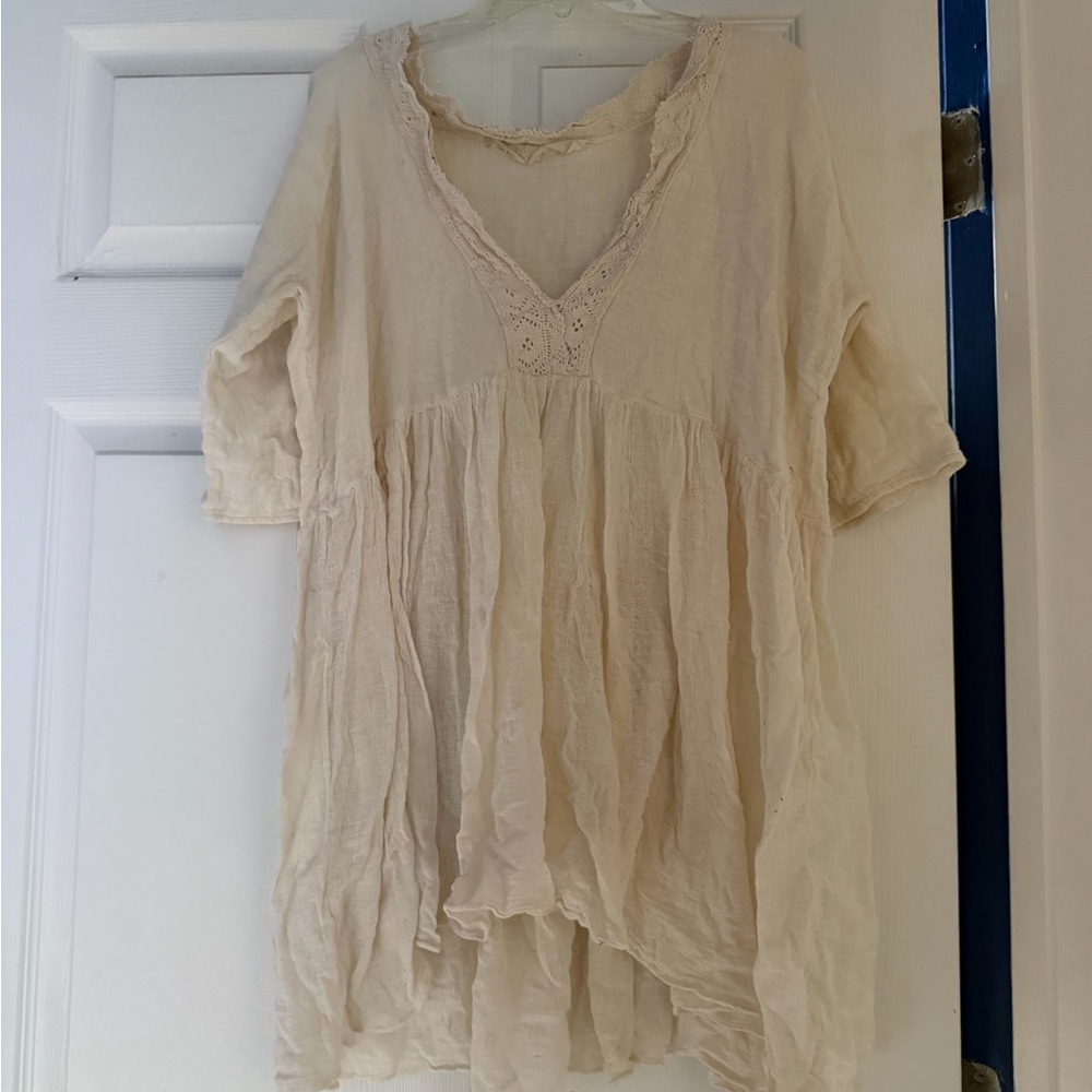 Jen’s Pirate Booty rare tunic gauze white cream color lace